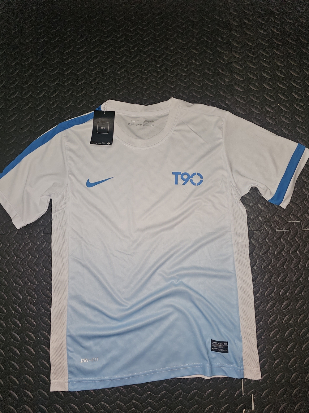 Nike T90 Men's White and Blue Fade Soccer Jersey